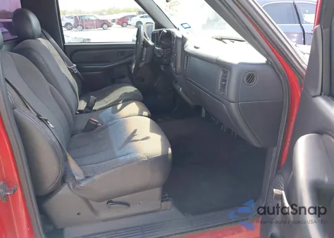 2000 Chevrolet Silverado 1500 из США, поврежденный, VIN 1GCEC14W9YZ344984